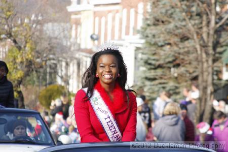 40th Annual Mayors Christmas Parade 2012\nPhotography by: Buckleman Photography\nall images ©2012 Buckleman Photography\nThe images displayed here are of low resolution;\nReprints available,  please contact us: \ngerard@bucklemanphotography.com\n410.608.7990\nbucklemanphotography.com\nFile Number 5896.jpg