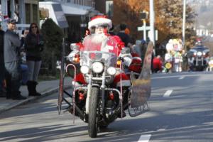 42nd Annual Mayors Christmas Parade Division 1 2015\nPhotography by: Buckleman Photography\nall images ©2015 Buckleman Photography\nThe images displayed here are of low resolution;\nReprints & Website usage available, please contact us: \ngerard@bucklemanphotography.com\n410.608.7990\nbucklemanphotography.com\n2538.jpg