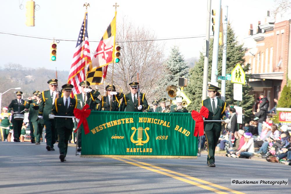 42nd Annual Mayors Christmas Parade Division 1 2015\nPhotography by: Buckleman Photography\nall images ©2015 Buckleman Photography\nThe images displayed here are of low resolution;\nReprints & Website usage available, please contact us: \ngerard@bucklemanphotography.com\n410.608.7990\nbucklemanphotography.com\n7606.jpg